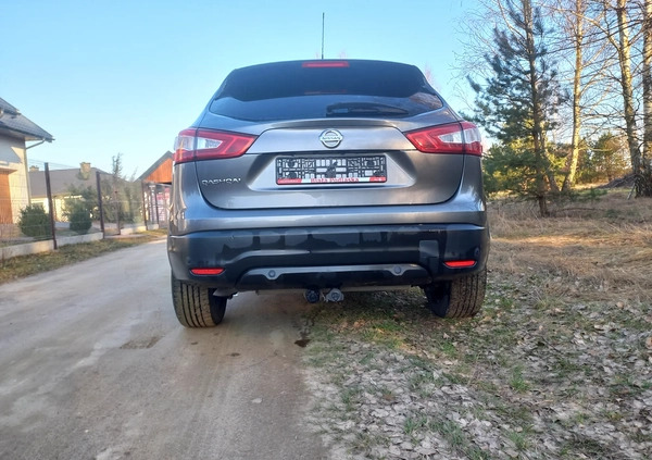 Nissan Qashqai cena 61000 przebieg: 124000, rok produkcji 2015 z Leżajsk małe 562